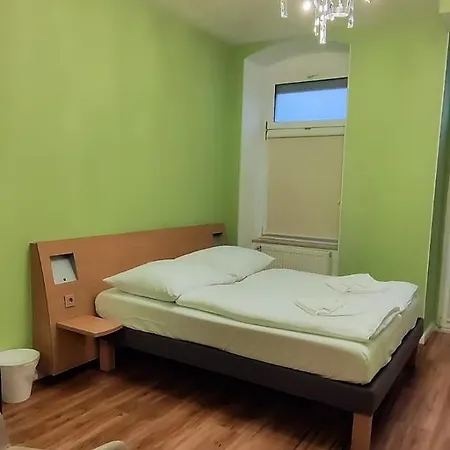 Albert Rooms Pensionat 3*