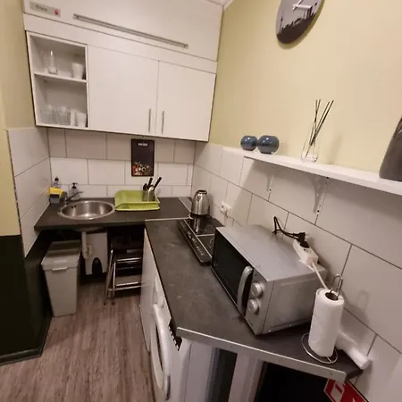 בית הארחה Albert Rooms ברלין