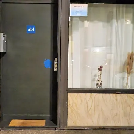 Albert Rooms בית הארחה