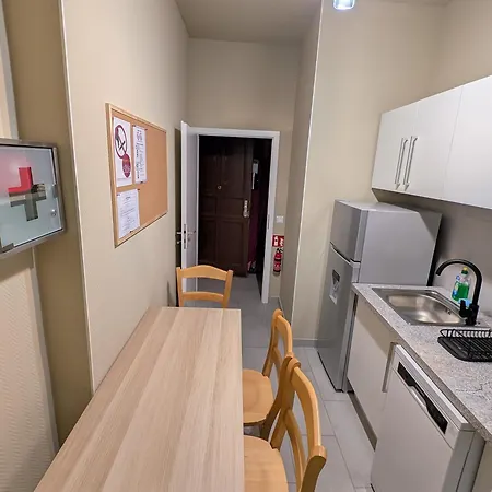 בית הארחה Albert Rooms ברלין