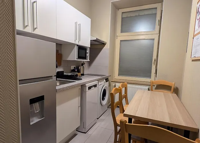 ゲストハウス Albert Rooms