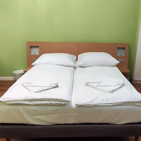 Albert Rooms ברלין