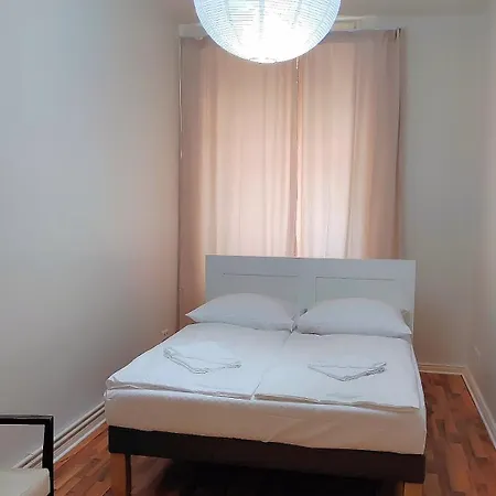 Albert Rooms Vendégház