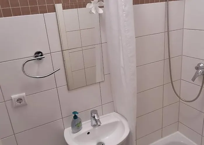 בית הארחה Albert Rooms ברלין