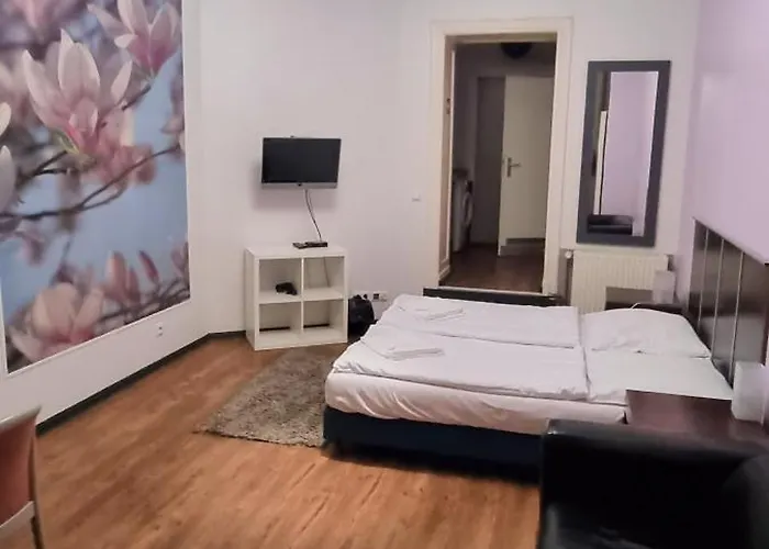 Albert Rooms בית הארחה