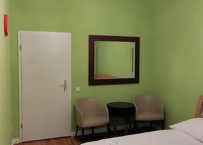 Albert Rooms בית הארחה