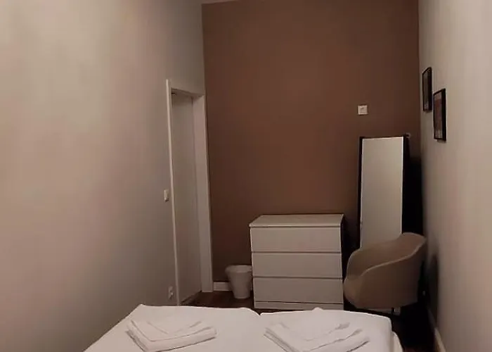 בית הארחה Albert Rooms