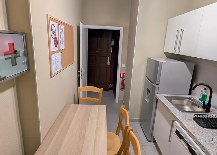 בית הארחה Albert Rooms ברלין