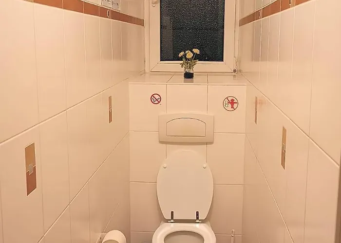 בית הארחה Albert Rooms